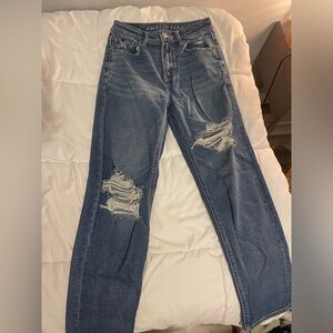 American Eagle High-Rise Stretch Mom Jeans